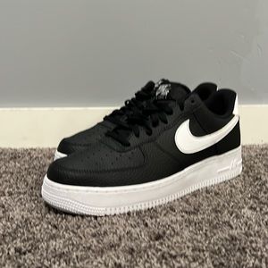 Nike Air Forces size 10